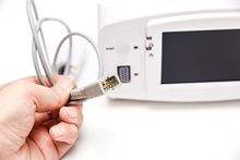 Moniteur de signes vitaux en plastique recyclé pour équipement de diagnostic vétérinaire, écran 4,3 pouces pour la pression artérielle et la saturation en oxygène - Product Image 5