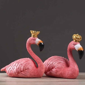 Flamingo Couple Decoration Ornaments Resin Art Figurine Table and Desk Decor Statue Resin - Product Image 3