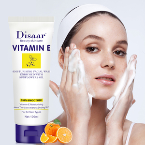 Limpiador Facial Personalizado, Espuma Facial Blanqueadora e Hidratante con Vitamina E - Product Image 2