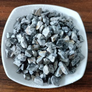 Klein Modern Design Niet-Giftig Quanerduo <span class=keywords><strong>Aquarium</strong></span> Grind Verpakt Kiezelsteen Zwarte Erwt Natuurlijke Getrommelde Stenen Pack Zand - Product Image 3