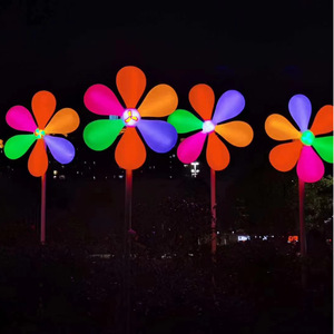 ไฟ LED กังหันลมกลางแจ้งกันน้ำ IP66 หมุนได้ ตกแต่งสวน สนามหญ้า วันหยุด - Product Image 1