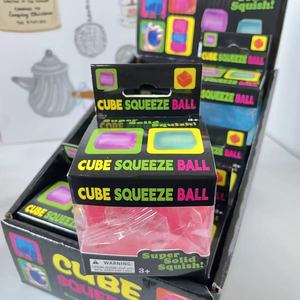Jouets Squishies en Gros : Cube Scintillant Anti-Stress à Remontée Lente, Jouets Sensoriels Décompression en Forme de Glaçon à Presser - Product Image 2