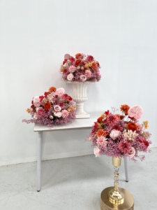 Bola de Flores Artificiales Realistas en Rosa Intenso y Naranja, Centros de Mesa Florales de Seda para Decoración de Mesa en Bodas y Ceremonias de Graduación - Product Image 6