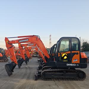 حفارة ذات عجلات Doosan ساعات منخفضة dx <span class=keywords><strong>60</strong></span> Dosan في حالة جيدة ، رخيصة الثمن ، للبيع - Product Image 2