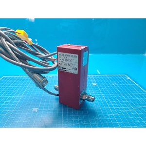 Contrôleur de débit massique numérique HORIBA STEC SEF-8240SL-UC-VM03 d'occasion – Pièces d'équipement semi-conducteur de génération précédente - Product Image 2