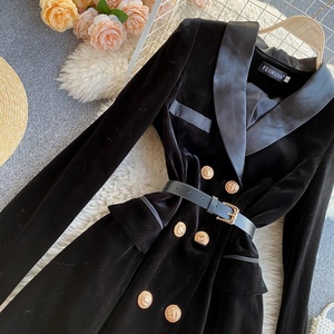 Di alta qualità autunno inverno <span class=keywords><strong>nero</strong></span> elegante donna <span class=keywords><strong>doppio</strong></span> <span class=keywords><strong>petto</strong></span> velluto <span class=keywords><strong>abito</strong></span> lungo Blazer per le signore - Product Image 4