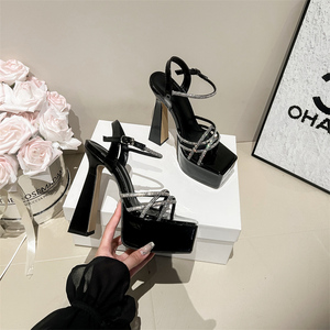รองเท้าส้นสูงแบบเปิดนิ้วเท้าสไตล์ไฮโซสุดหรูหราประดับเข็มขัดเซ็กซี่ ปี 2024 - Product Image 1