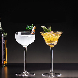 Verres à Cocktail <span class=keywords><strong>Vintage</strong></span> Réutilisables <span class=keywords><strong>Verre</strong></span> à Vin Champagne Unique Jus Dessert <span class=keywords><strong>Milkshake</strong></span> <span class=keywords><strong>Verre</strong></span> Tasse pour Restaurant <span class=keywords><strong>verre</strong></span> à martini - Product Image 1