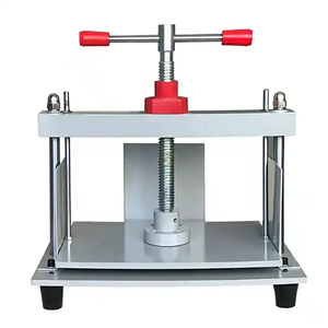 <span class=keywords><strong>Papier</strong></span> d'aplatissement cuir et <span class=keywords><strong>papier</strong></span> ondulé de différentes épaisseurs <span class=keywords><strong>Presse</strong></span> manuelle <span class=keywords><strong>Presse</strong></span> à livres - Product Image 1
