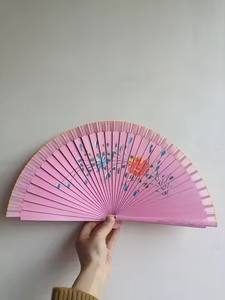 Éventail espagnol classique en bois de 23 cm pour la danse, la décoration, les fêtes, le bricolage, la publicité, les souvenirs, avec décoration peinte - Product Image 4
