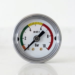 Manomètre Beco 40 mm (1,5 pouce) <span class=keywords><strong>avec</strong></span> boîtier en fer noir et raccord en laiton, <span class=keywords><strong>pression</strong></span> <span class=keywords><strong>de</strong></span> 10 bars - Product Image 1