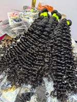 Lots de Cheveux Humains Vierges Bruts Vietnamiens, Lots de Cheveux Remy Vierges de Haute Qualité, Cheveux Humains Vierges Brésiliens Grade 10A Ondulés Profonds