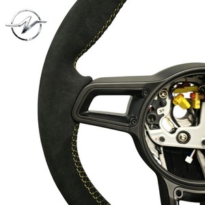 Vente directe d'usine Volant en daim antidérapant à 3 branches pour modèles Porsche Panamera Cayenne Cayman Boxster Taycan 918 911 981 - Product Image 2