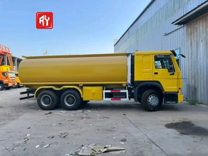 中古6*425000/30000LFlowメーター装備オイルタンカートラック-新品/中古SINOTRUK/HOWO軽量ディーゼル/天然ガス輸送 - Product Image 2