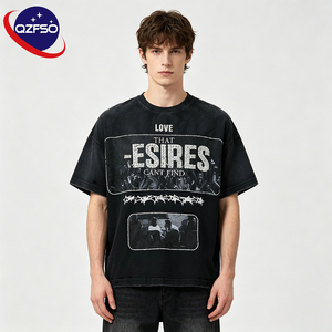 Camisetas QZFSO personalizadas de 240 g/m² para hombre, estilo oversize, desgastadas, con gráfico recortado, de algodón grueso, con estampado DTG y pedrería. - Product Image 1