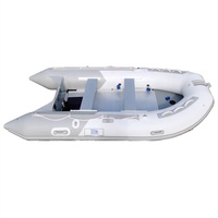 Bateau de dériveur de yacht de sport gonflable en PVC certifié CE avec conception stable pour la pêche pour 4 personnes et les sports nautiques à la dérive