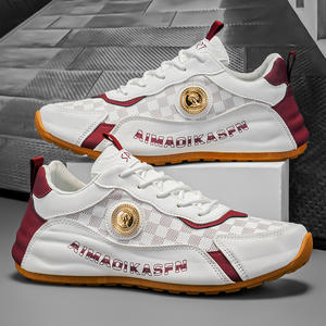 2025 nouvelles chaussures pour hommes chaussures de sport légères chaussures décontractées en caoutchouc semelle souple chaussures de sport d'entraînement - Product Image 3