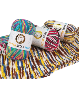 Fil fantaisie en gros 3 brins 100 % acrylique, moyen-fin, texturé, technique OE, teint en espace et tie-dye pour sacs tricotés à la main - Product Image 1