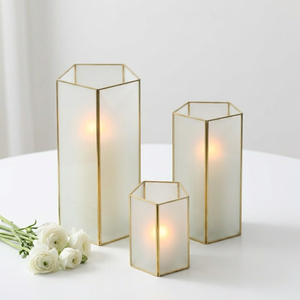 Candelabros de Cristal Esmerilado con Marco de Latón para Decoración del Hogar y Bodas - Product Image 1