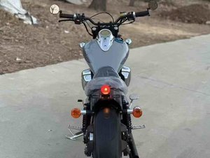 Motocicleta Usada XV250 Virago 250 V-Twin Cruiser con Escape VH, Sonido Profundo y Potente, Color Azul, V-Star 250 Usada - Product Image 2