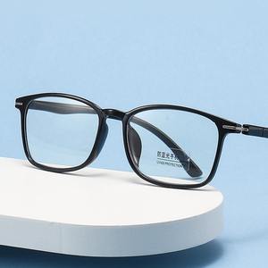 แว่นตาอ่านหนังสือสุดอินเทรนด์สำหรับผู้ชายและผู้หญิงกรอบ TR90เลนส์เรซินกันแสงสีฟ้าขอบเต็ม RG8017แว่นสายตาสำหรับทุกเพศ - Product Image 5