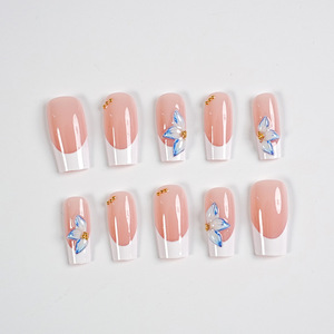24 faux ongles blancs à pression, motif fleur bleue 3D, forme tube, avec perles dorées, réutilisables, pour manucure de fête - Product Image 5