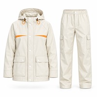Combinaison de pluie imperméable blanche pour adultes, veste de pluie à capuche, pantalon cargo, ensemble de pluie deux pièces pour les trajets domicile-travail, les voyages et les activités de plein air