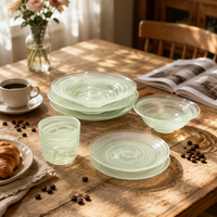 Service de table en verre blanc laiteux à motif tourbillonné, assiette, bol, tasse pour la décoration de la table à la maison