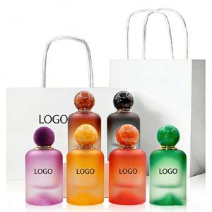 Highly Concentrated 50ML Urious Modern <b>Style</b> <b>Spray</b> Perfume for Women with Fresh Floral & Woody Scent - Product Image 2