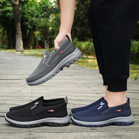 Chaussures pour hommes 2025 Nouvelles baskets pour hommes Chaussures à enfiler décontractées Chaussures pour hommes à semelle souple