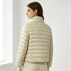 Veste matelassée en nylon brillant 400T de qualité supérieure pour <span class=keywords><strong>femme</strong></span>, manteau en coton léger et thermique pour usage quotidien décontracté, logo personnalisé - Product Image 2
