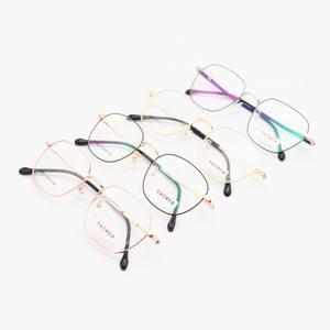 Montures <span class=keywords><strong>de</strong></span> lunettes métalliques <span class=keywords><strong>de</strong></span> style classique assorties, lunettes optiques prêtes à l'emploi, stock <span class=keywords><strong>de</strong></span> lunettes mixtes, lunettes en acier à motifs imprimés bon marché - Product Image 4