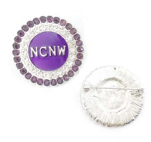 Collana di perle rotonde viola a tre fili con ciondolo del Consiglio Nazionale delle Donne Afroamericane Topvesko - Product Image 5