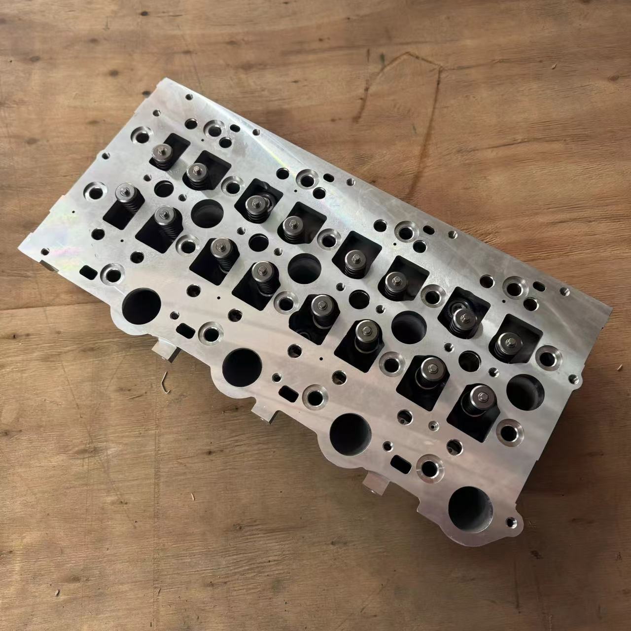 SAIC MAXUS ORIGINAL Cylinder Head Assembly for Maxus T60 C00095456 C00333890 C00440659 C00235628 C00072180 Auto Parts Image 2