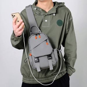 2023 bonne qualité étanche avec USB bandoulière sacs à bandoulière pour hommes en plein air unique épaule poitrine sacs - Product Image 5