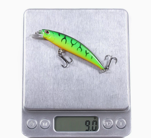 Leurre de pêche artisanal 8cm 9g, corps rigide, couleurs vives, type Minnow coulant, en promotion - Product Image 4
