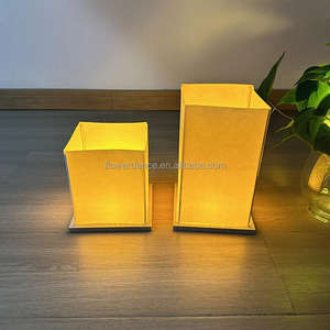 Linternas de Papel Flotantes Chinas con Base de Madera, Impresión Personalizada, Recuerdo de Fiesta de Buena Calidad - Product Image 1