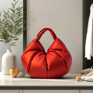 Borsa a Tracolla Imbottita Impermeabile in Nylon Personalizzata all'Ingrosso per Donna - Product Image 5