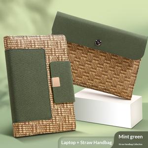 Nouveauté : Carnet de notes A5 personnalisé en cuir tressé avec couverture rigide et impression UV, stylo en bois inclus – Idéal pour le bureau, les souvenirs d'entreprise et les cadeaux de remise de diplôme. - Product Image 2