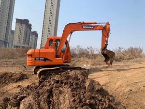 Mini-excavatrice sur chenilles DOOSAN DX80-9C d'occasion, prête à l'emploi, 8 tonnes, avec composant moteur essentiel, à vendre - Product Image 1