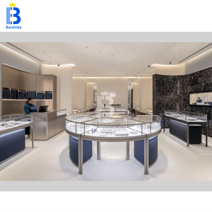 <span class=keywords><strong>Comptoir</strong></span> de kiosque de bijoux en bois massif de conception personnalisée avec étagères en verre pour l'affichage de magasin <span class=keywords><strong>au</strong></span> Jewels Mall - Product Image 3