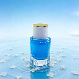 Parfum en spray bio à base d'alcool 50 ml avec couvercle en bambou écologique, unisexe, boîte en bois personnalisée OEM pour marques durables - Product Image 2