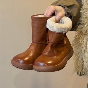 Botas de Nieve Cálidas y Gruesas con Forro Polar Impermeable y Antideslizante, Botas de Invierno Versátiles con Plataforma y Estilo Slip-On para el Noreste - Product Image 4