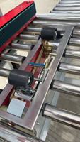 Machine de scellage de rubans semi-automatique à réglage manuel de la largeur, pour le conditionnement de petites lots