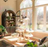 OEM/ODM Arbre à chat d'intérieur de luxe classique en tuyaux de fer galvanisé, avec niche, structure en bois à motifs floraux et poteau à gratter en sisal naturel