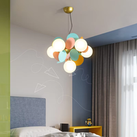 Lustre en verre et fer multicolore au design nordique moderne, luminaire suspendu pour salon, salle à manger, chambre à coucher