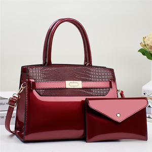 Сумка-тоут из лакированной кожи с логотипом - Product Image 5