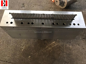 แม่พิมพ์รีดขึ้นรูปฝ้าเพดาน ผลผลิตสูง แม่พิมพ์แผงผนังความแม่นยำสูง วัสดุเหล็ก หัวแม่พิมพ์ ระบบรางเย็น ทนทานต่อการสึกหรอและการกัดกร่อนสูง - Product Image 3