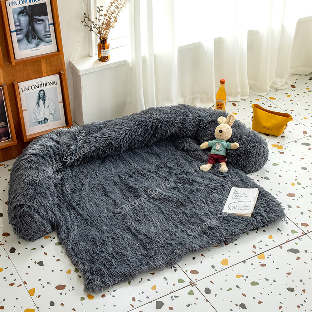 สีเทาเข้ม