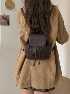 Sac à dos mini polyvalent <span class=keywords><strong>de</strong></span> luxe pour femme, nouvelle collection 2026, style élégant, en PU, fermeture éclair, résistant à l'eau, pour voyage <span class=keywords><strong>et</strong></span> école - Product Image 2